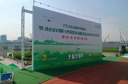 搭建木質鄭州背景板的成本大概是多少？