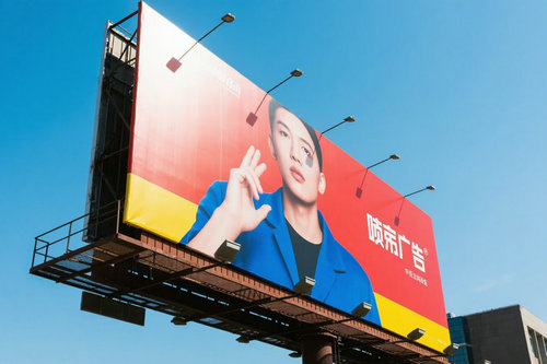 鄭州制作大型戶外噴繪廣告牌需要定期維護嗎